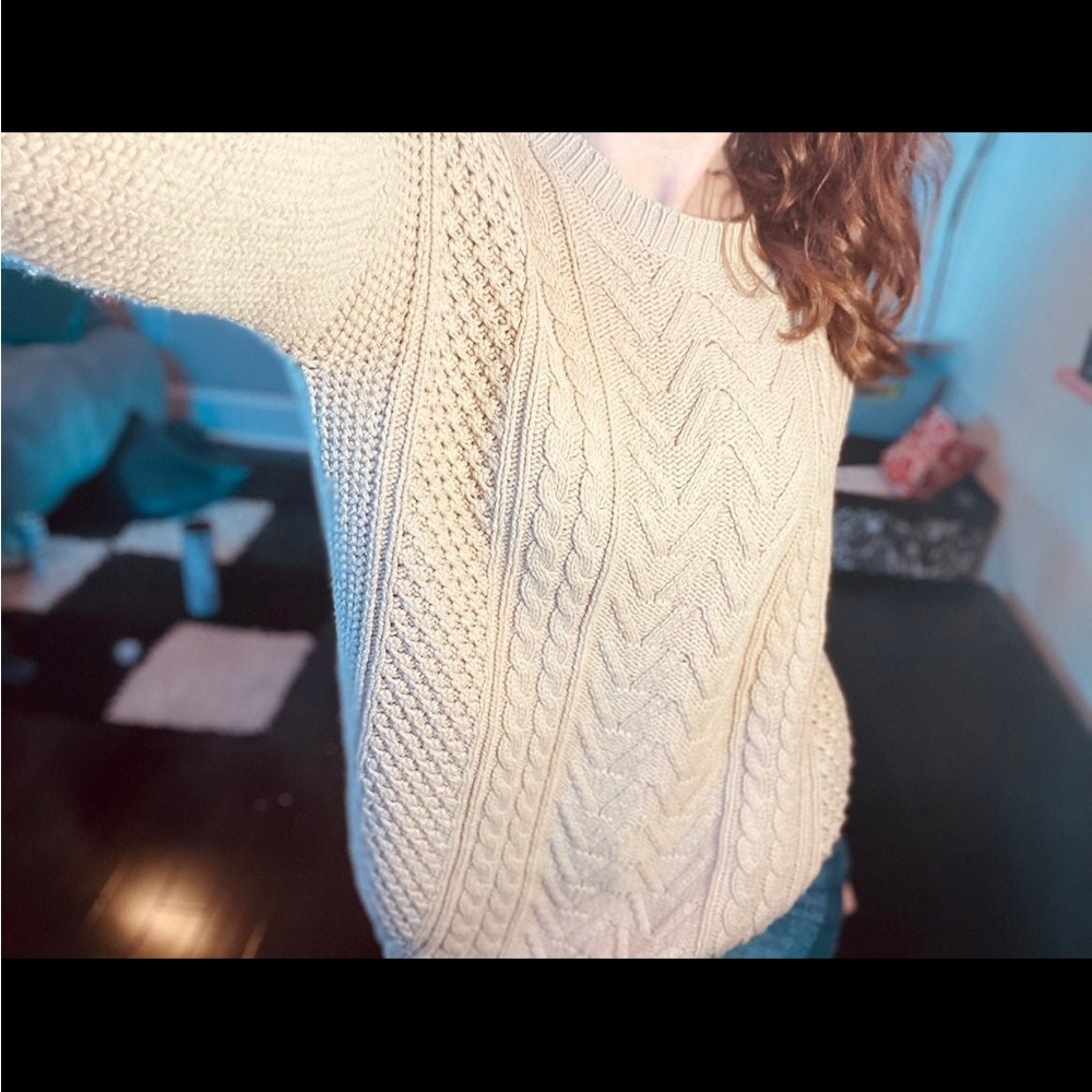 Sweater - Picture 4 of 12
